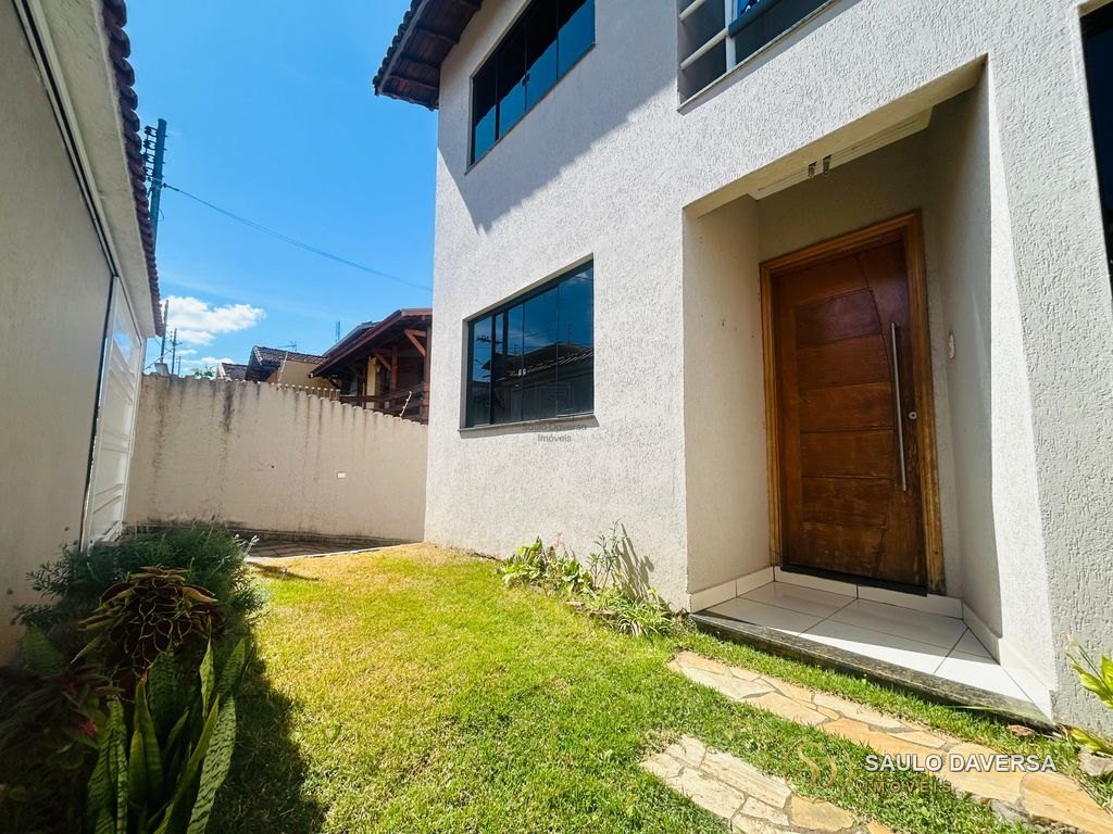 Casa à venda em Jardim Ipê, Poços de Caldas